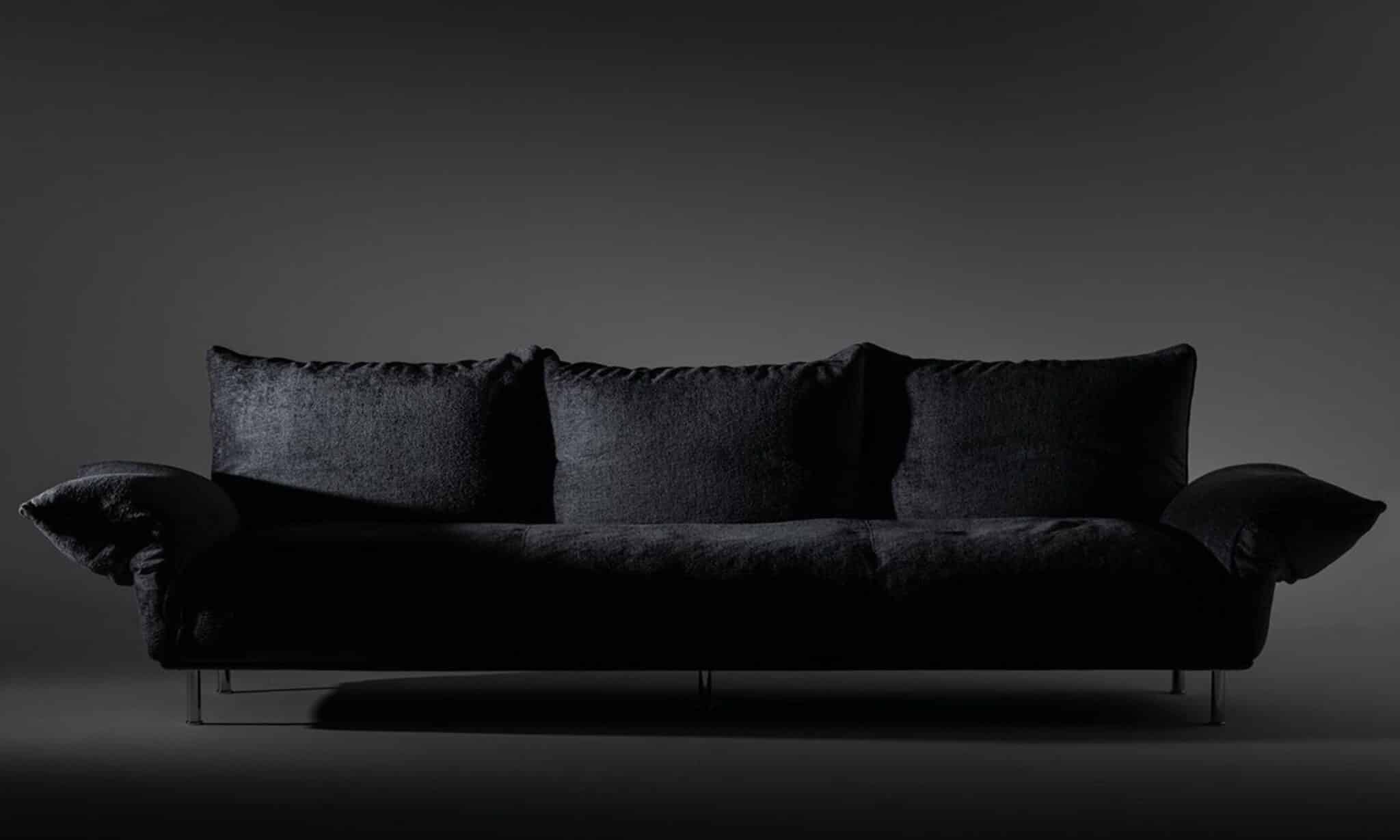 edra standalto driezits sofa in zwarte stof Italiaanse design bank via Noctum Rotterdam